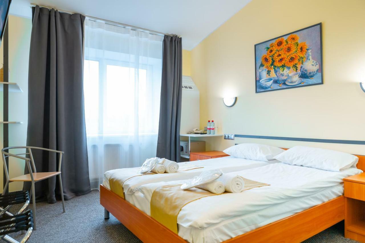 Apart Hotel Tomo Free Parking Рига Екстериор снимка